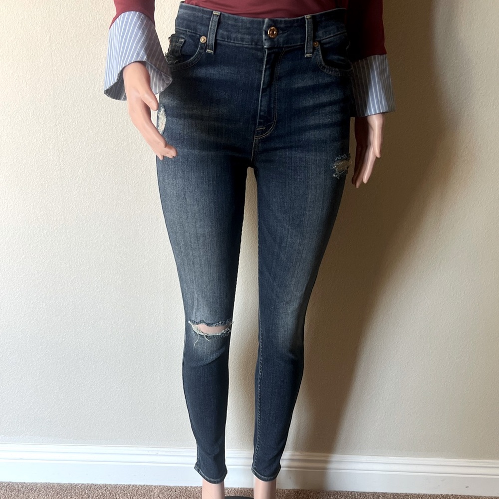 7 For All Mankind Indigo Skinny Jeans. Size 29. Great Stretch. Like New!